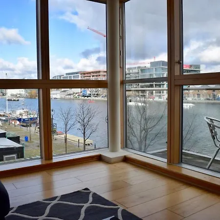 Modern Grand Canal 2bed 2bath Apt Apartment Dublin