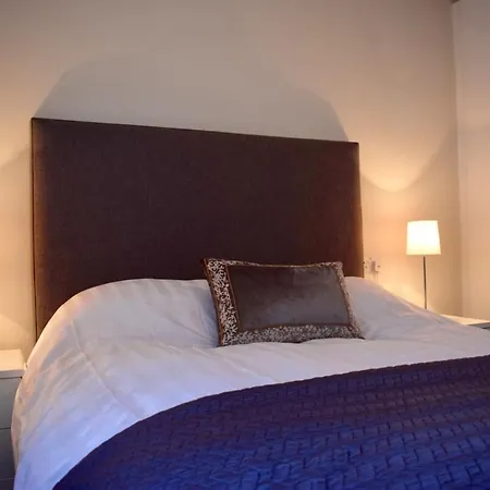 Modern Grand Canal 2bed 2bath Apt Apartment Dublin